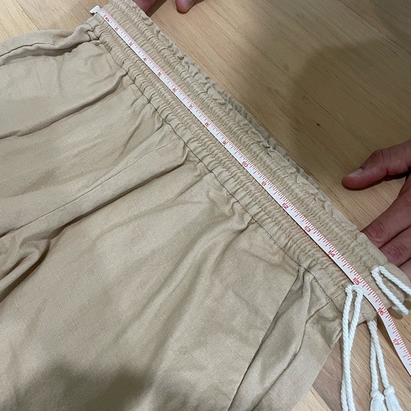 J. Crew - Cream Linen Blend Relaxed Scrunched Waist Shorts - Extra Small - EUC! - Picture 11 of 15